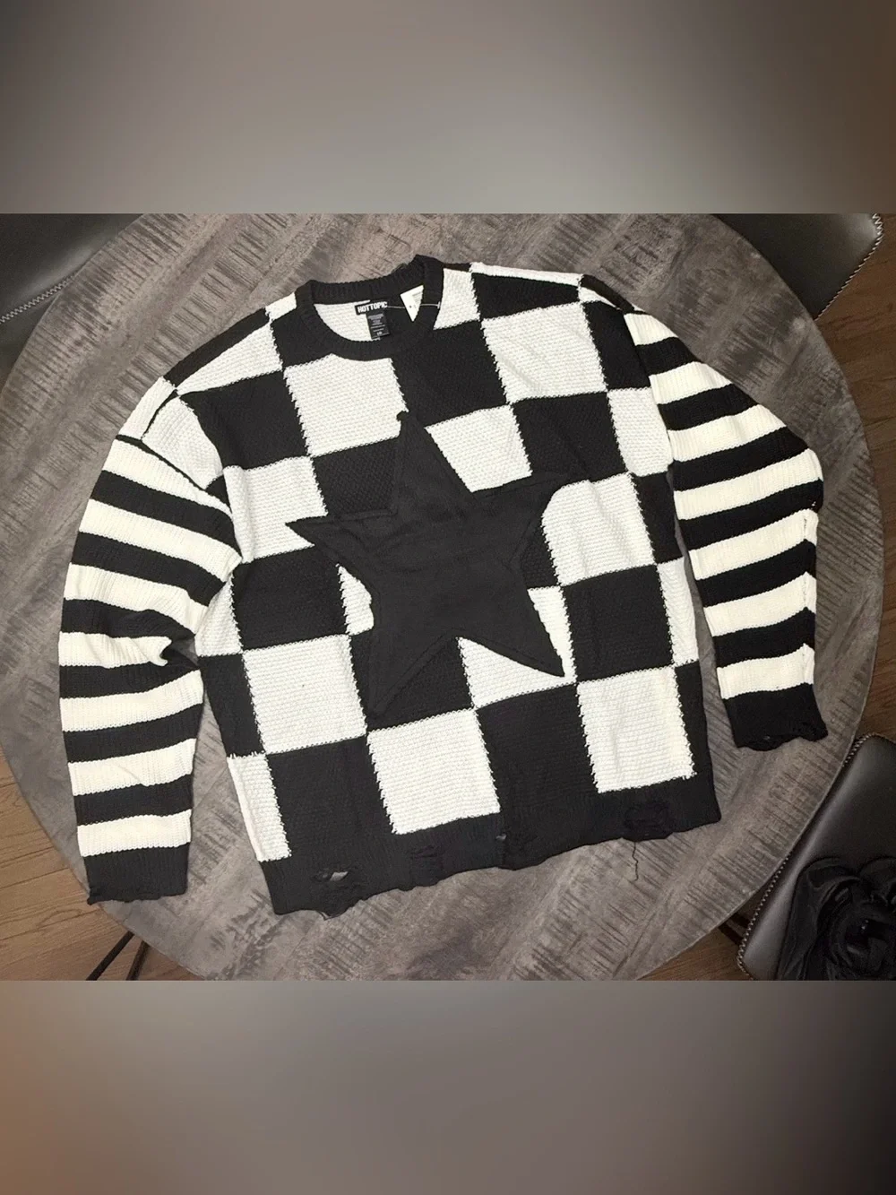 Hot Topic Black and White Checkerboard Star Crewneck Sweater - Picture 6 of 6